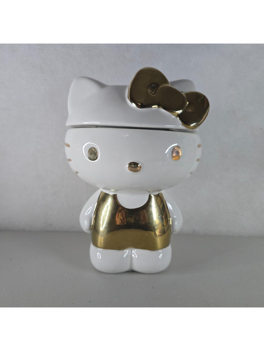 Gold Bow Hello Kitty Full Body Sculpted 3D Canister Cookie Snack Candy Jar